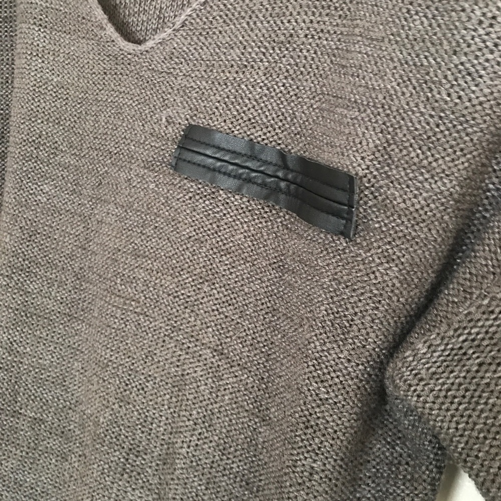 Gray sweater